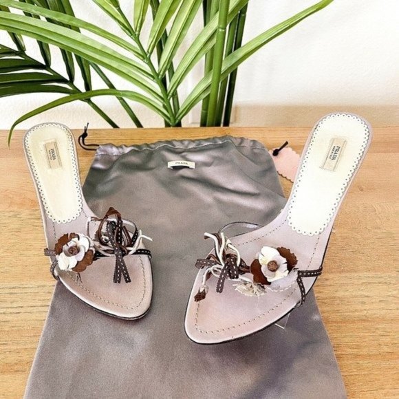 Prada Shoes - ❤️SOLD❤️Prada Women's Sz 37.5 US 7.5 Lavender Purple Leather Floral Strap Mules